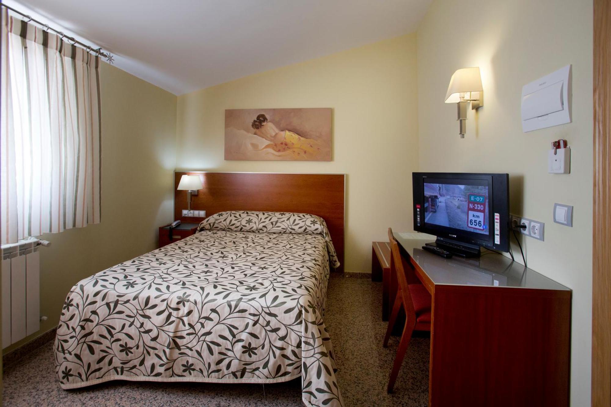 Hotel Marivella Calatayud Kültér fotó