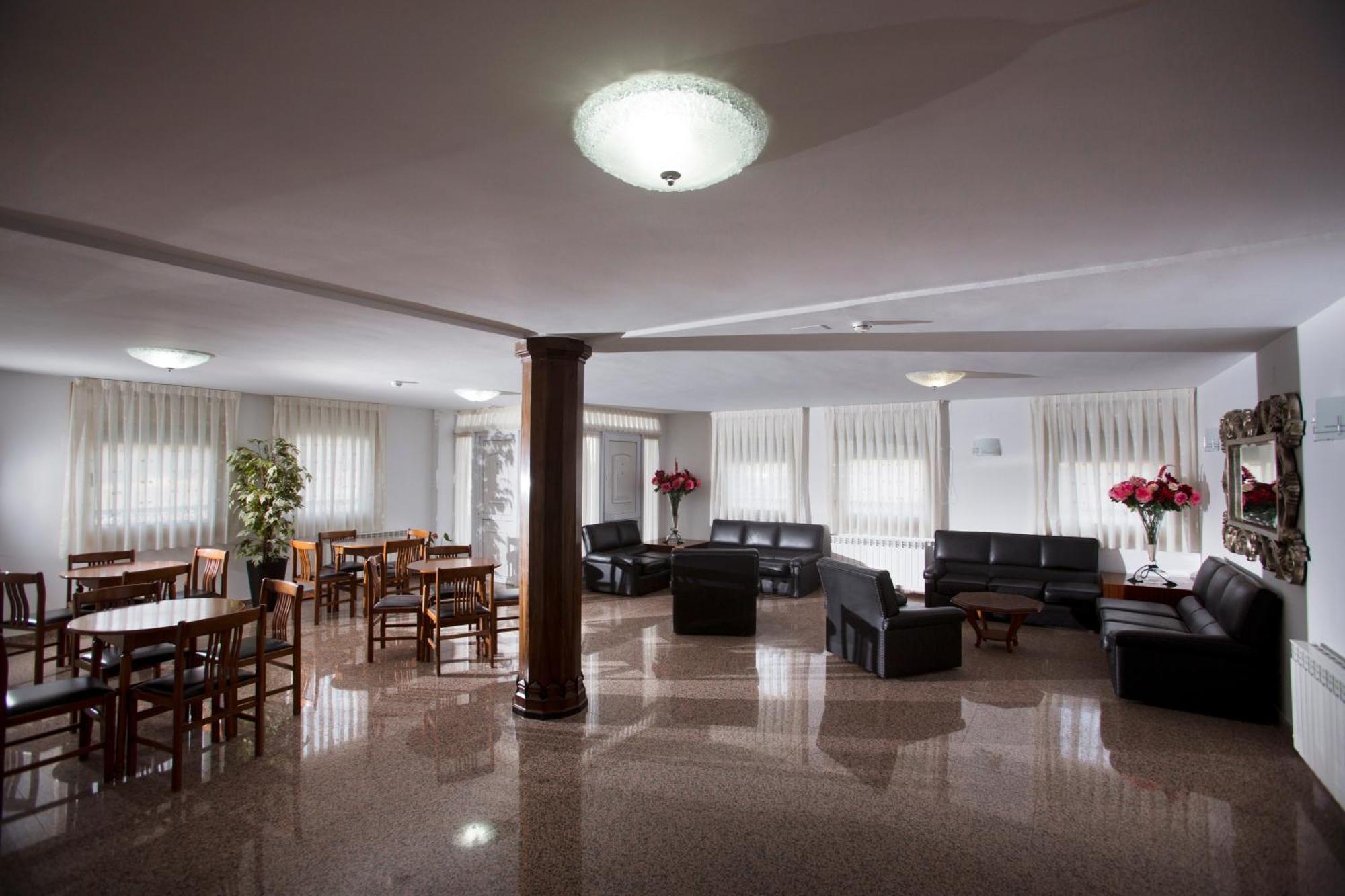 Hotel Marivella Calatayud Kültér fotó
