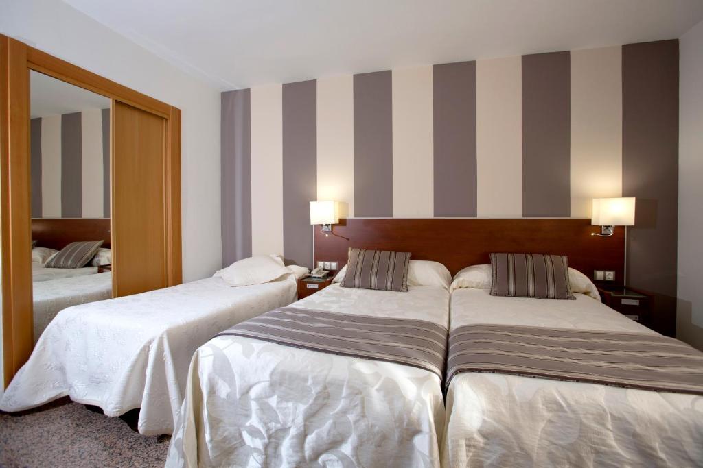 Hotel Marivella Calatayud Szoba fotó